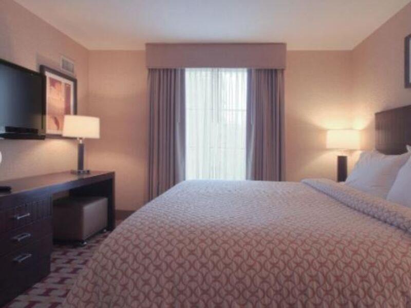 Hotel Embassy - Airport Columbus