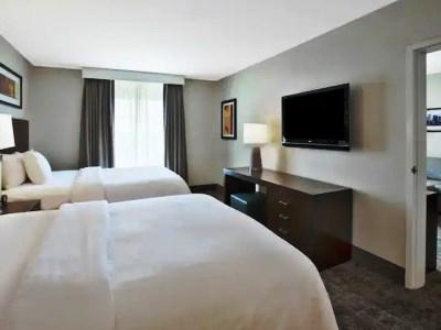 Embassy - Airport 4* Columbus