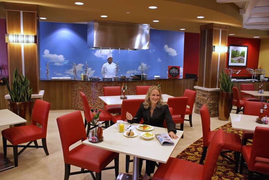 Embassy - Airport Hotel 4*