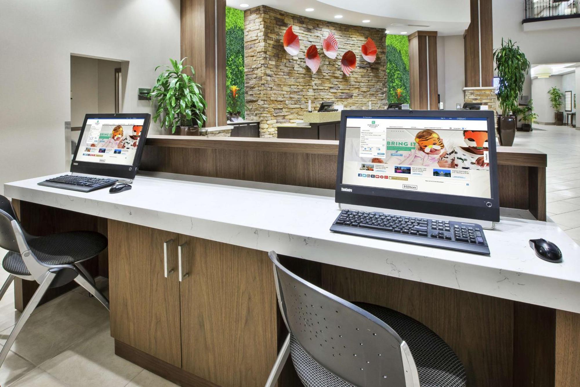 Embassy - Airport 4*